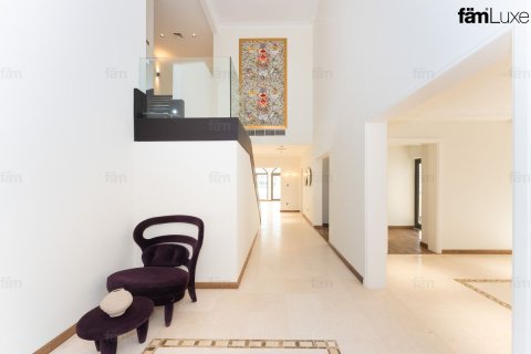 Vila di Palm Jumeirah, Dubai, UEA 4 kamar tidur, 622.7 m2 nomor 778096 - foto 6