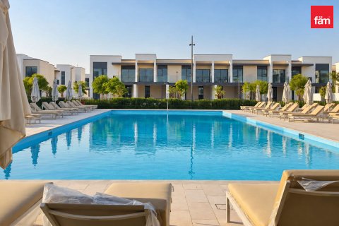 Townhouse de închiriat în Dubai, EAU 3 dormitoare, 144.8 mp.  №783189 - poză 18
