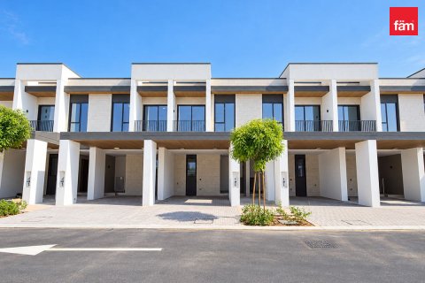 Townhouse de închiriat în Dubai, EAU 3 dormitoare, 144.8 mp.  №783189 - poză 2