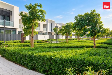 Townhouse de închiriat în Dubai, EAU 3 dormitoare, 144.8 mp.  №783189 - poză 17