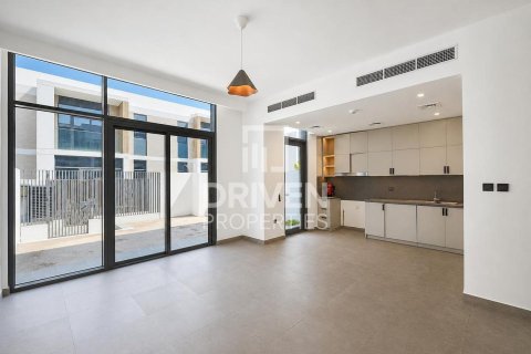Σπίτι σε Arabian Ranches 3, Dubai, ΗΑΕ 3 υπνοδωμάτια, 145.67 τ.μ. Αρ. 771012 - φωτογραφία 2
