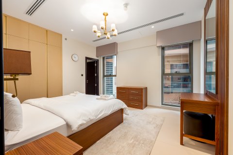 דירה להשכרה ב Downtown Dubai (Downtown Burj Dubai), Dubai, איחוד האמירויות  3 חדרי שינה, 160 מ"ר, מספר 750663 - תמונה 10