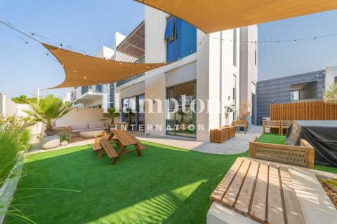 Зняти в оренду таунхаус в Arabian Ranches 3, Дубай, ОАЕ 4 спальні, 237.36716500м2, № 783084 - фото 13