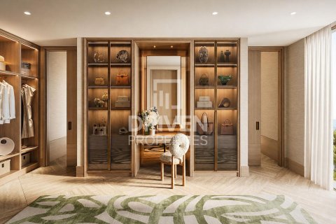 Apartament de vânzare în Jumeirah, Dubai, EAU 4 dormitoare, 427.82 mp. №778695 - poză 5