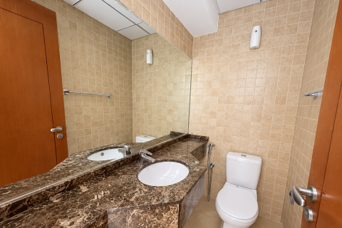 Apartment in Jumeirah Lake Towers, Dubai, UAE 2 bedrooms, 153.25 sq.m. № 782784 - photo 7