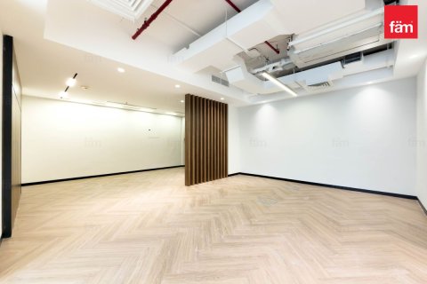 Escritório em Dubai, EAU 102 m2 № 679747