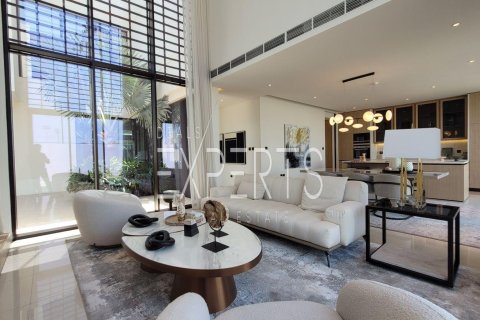 Vilë në Saadiyat Island, Abu Dhabi, Emiratet e Bashkuara Arabe 4 dhoma gjumi, 460.98 m2. № 779899 - Foto 2