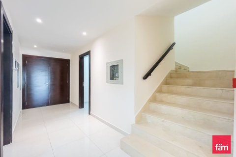 Rijtjeshuis te koop in Al Furjan, Dubai, VAE 4 slaapkamers, 230.7 vr.m., nr 774750 - foto 15