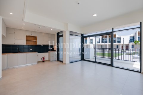 Townhouse de închiriat în Arabian Ranches 3, Dubai, EAU 4 dormitoare, 187.59902790 mp. №771971 - poză 12