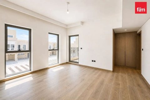 Shtëpi në qytet në Dubai, Emiratet e Bashkuara Arabe 4 dhoma gjumi, 144 m2. № 769890 - Foto 5
