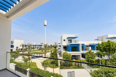 Villa en Damac Lagoons, Dubai, EAU 6 dormitorios, 428.38 m² № 776906