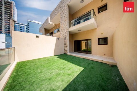Vila di Dubai, UEA 4 kamar tidur, 148.2 m2 nomor 772337 - foto 14