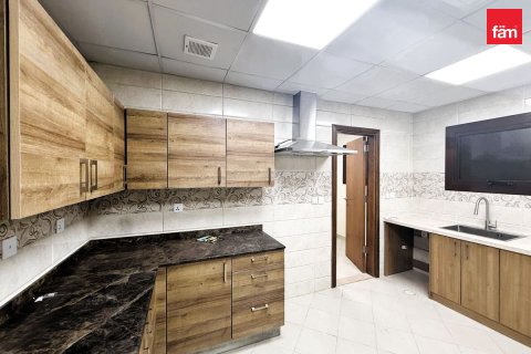 Vilă de închiriat în Dubai, EAU 4 dormitoare, 148.2 mp.  №772337 - poză 7