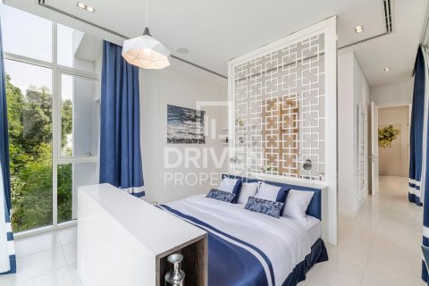 Vila di Al Barari, Dubai, UAE 4 bilik tidur, 1196.03 meter persegi № 770486 - foto 16
