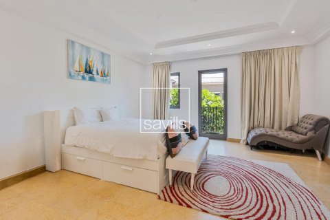 Kaupunkipientalo Saadiyat Island, Abu Dhabi, Arabiemiraatit 4 makuuhuonetta, 395.58 m2 № 775575 - kuva 7