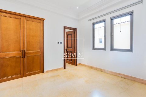 Kaupunkipientalo Saadiyat Island, Abu Dhabi, Arabiemiraatit 4 makuuhuonetta, 395.58 m2 № 775575 - kuva 11