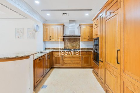 Kaupunkipientalo Saadiyat Island, Abu Dhabi, Arabiemiraatit 4 makuuhuonetta, 395.58 m2 № 775575 - kuva 5
