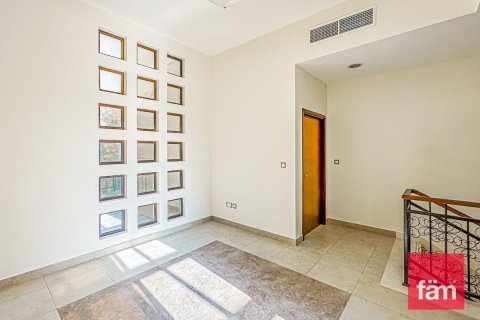 Adosado en alquiler en Dubai, EAU 4 dormitorios, 390 m2 № 780389 - foto 4