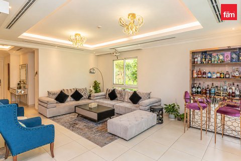 Villa in vendita a Al Barsha, Dubai, EAU 4 camere da letto, 430.9 mq. № 769417 - foto 3