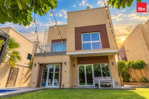 Villa a Al Barsha, Dubai, EAU 4 camere da letto, 430.9 mq. № 769417