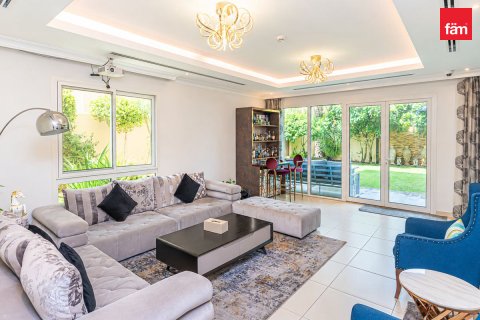 Villa in vendita a Al Barsha, Dubai, EAU 4 camere da letto, 430.9 mq. № 769417 - foto 4