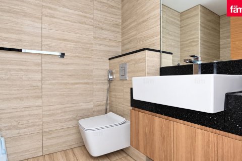 Apartmen di Business Bay, Dubai, UAE 2 bilik tidur, 103.7 meter persegi № 772350 - foto 15
