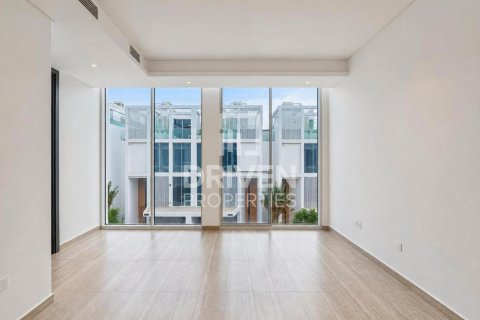 Снять в аренду таунхаус в Аль-Барари, Дубай, ОАЭ 4 спальни, 180.32м2, № 778981 - фото 9