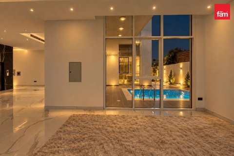Villa til salg i Dubai, UAE 5 soveværelser, 464.9 kvm № 769443 - foto 6