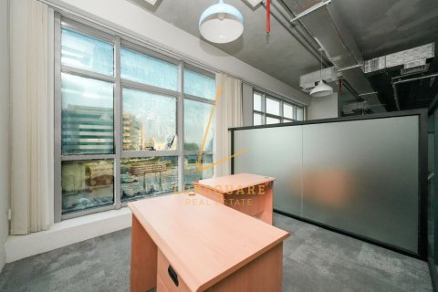Офис Дубай Инвестмент Парк, БАӘ-да 158 м² № 777444 - фото 12