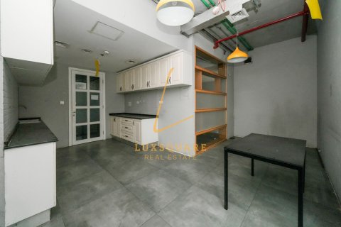 Офис Дубай Инвестмент Парк, БАӘ-да 158 м² № 777444 - фото 9