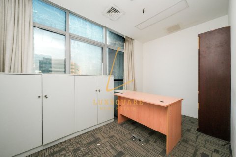 Офис Дубай Инвестмент Парк, БАӘ-да 158 м² № 777444 - фото 14
