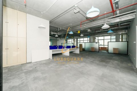 Офис Дубай Инвестмент Парк, БАӘ-да 158 м² № 777444 - фото 4