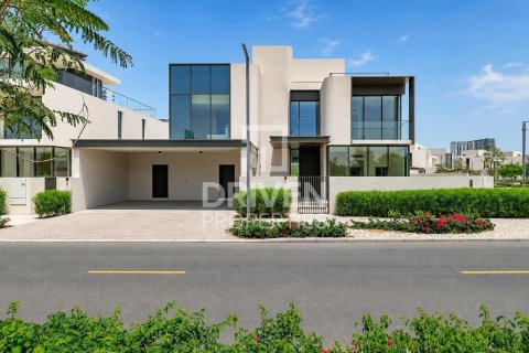 Vila v Dubai Hills Estate, SAE 5 spální, 744.8 m2 č. 771159 - Fotografia 1