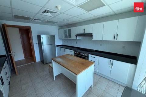 Пәтер Дубай, БАӘ-да 2 жатын бөлмелер, 153.3 м² № 769397 - фото 7
