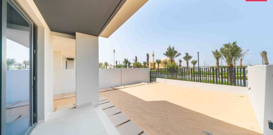 Townhouse i Jebel Ali, Dubai, UAE 4 soveværelser, 385.2 kvm № 769840