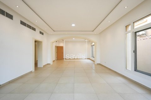 Vila v Khalifa City, Abu Dhabi, SAE 5 ložnice, 547.57 m² Č.: 772791 - fotografie 5