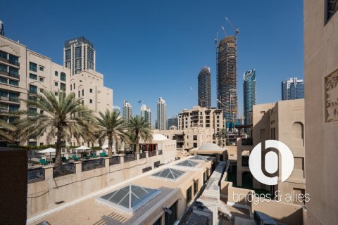 Apartment in Old Town, Dubai, UAE 1 bedroom, 92 sq.m. № 769757 - photo 3