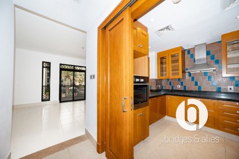 Apartment in Old Town, Dubai, UAE 1 bedroom, 92 sq.m. № 769757 - photo 7