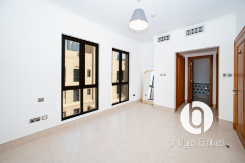 Apartment in Old Town, Dubai, UAE 1 bedroom, 92 sq.m. № 769757 - photo 14