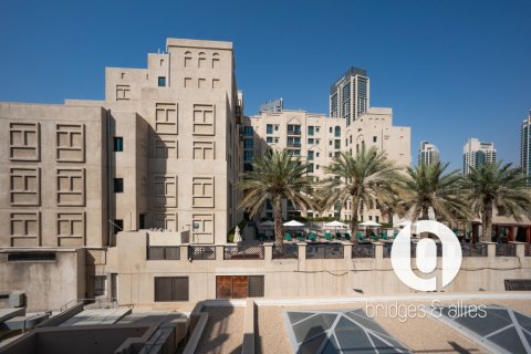 Apartment in Old Town, Dubai, UAE 1 bedroom, 92 sq.m. № 769757 - photo 18