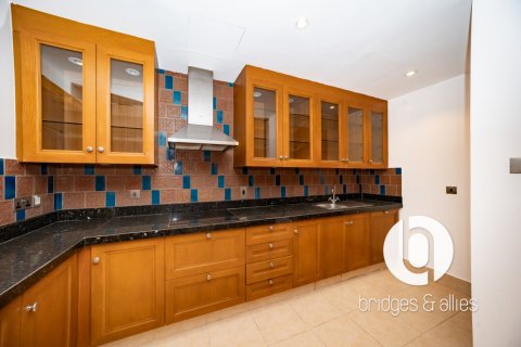 Apartment in Old Town, Dubai, UAE 1 bedroom, 92 sq.m. № 769757 - photo 10