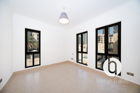 Apartment in Old Town, Dubai, UAE 1 bedroom, 92 sq.m. № 769757 - photo 13