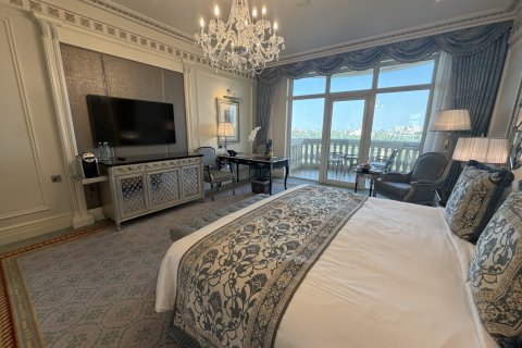 Apartment til salg i Palm Jumeirah, Dubai, UAE 62 kvm № 769534 - foto 3
