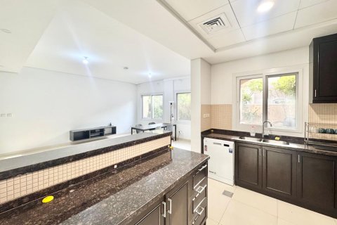 Kuća u nizu u gradu Dubai Land, UAE 3 spavaće sobe, 186.27 m2 Br. 771458 - Slika 3