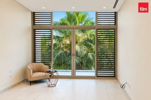 Villa en alquiler en Dubai, EAU 5 dormitorios, 796.6 m2 № 732872 - foto 2