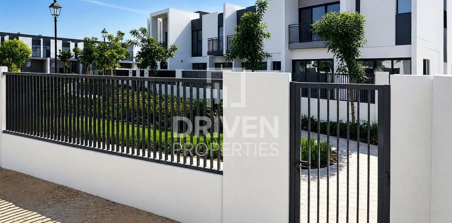 Városi lakóépület itt: Dubai Land, Dubai, EAE, 4 hálószoba, 230.03 m², azonosító: 776717