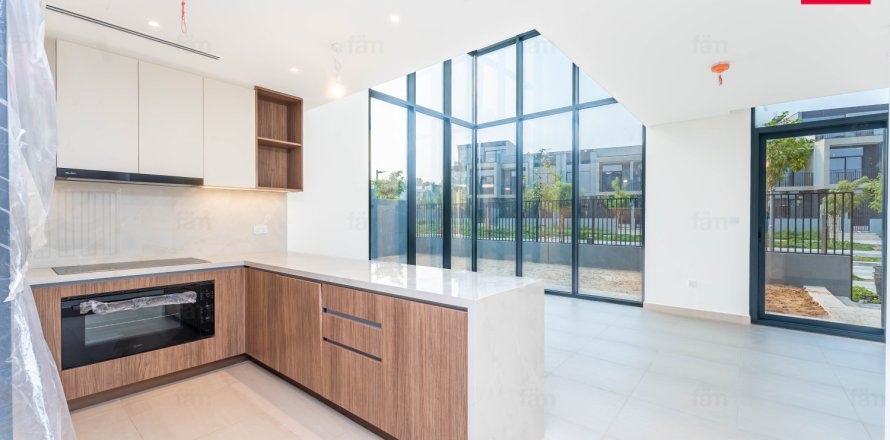 Vila v Dubai, SAE 4 spálne, 385.3 m2 č. 760735