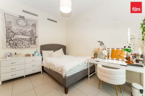 Kaupunkipientalo Al Furjan, Dubai, Arabiemiraatit 3 makuuhuonetta, 224 m2 № 769887 - kuva 11