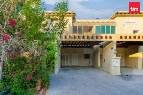 Kaupunkipientalo Al Furjan, Dubai, Arabiemiraatit 3 makuuhuonetta, 224 m2 № 769887 - kuva 1