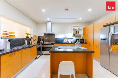 Kaupunkipientalo Al Furjan, Dubai, Arabiemiraatit 3 makuuhuonetta, 224 m2 № 769887 - kuva 8